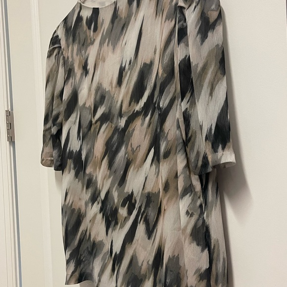 Calvin Klein multi color chiffon blouse - Picture 4 of 4